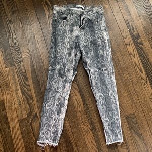 Zara Snakeskin Grey & Black Skinny Jeans size 6